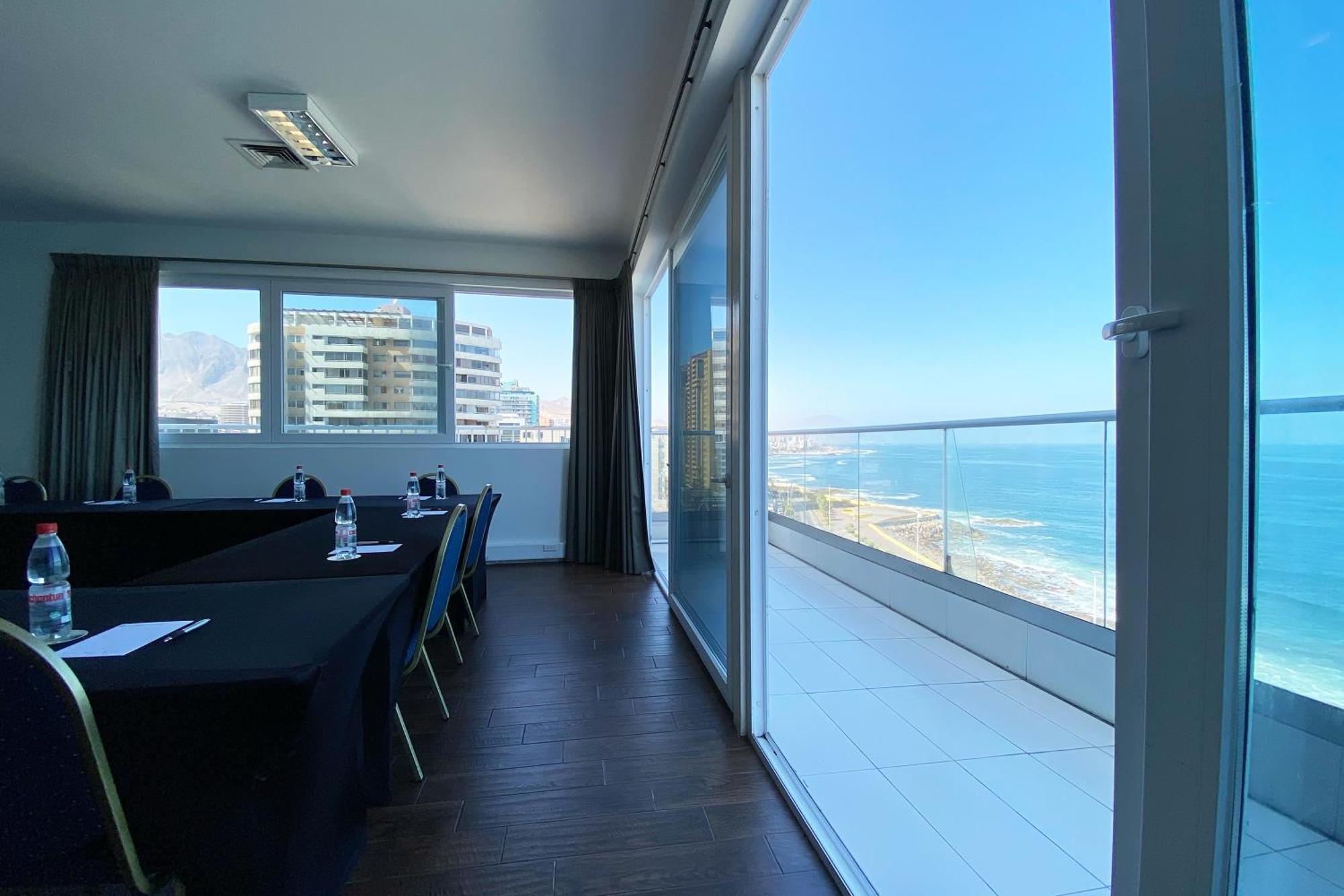 Wyndham Garden Antofagasta Pettra Hotel Exterior photo