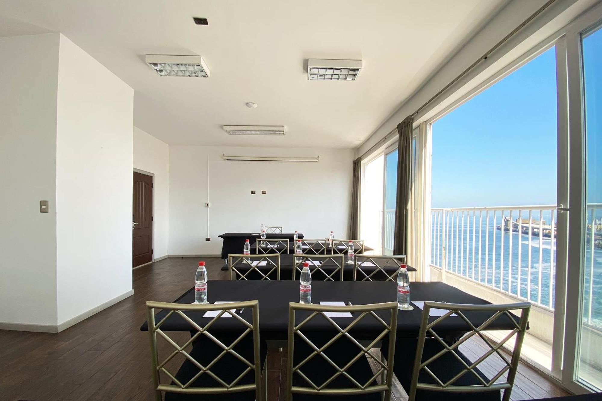 Wyndham Garden Antofagasta Pettra Hotel Exterior photo