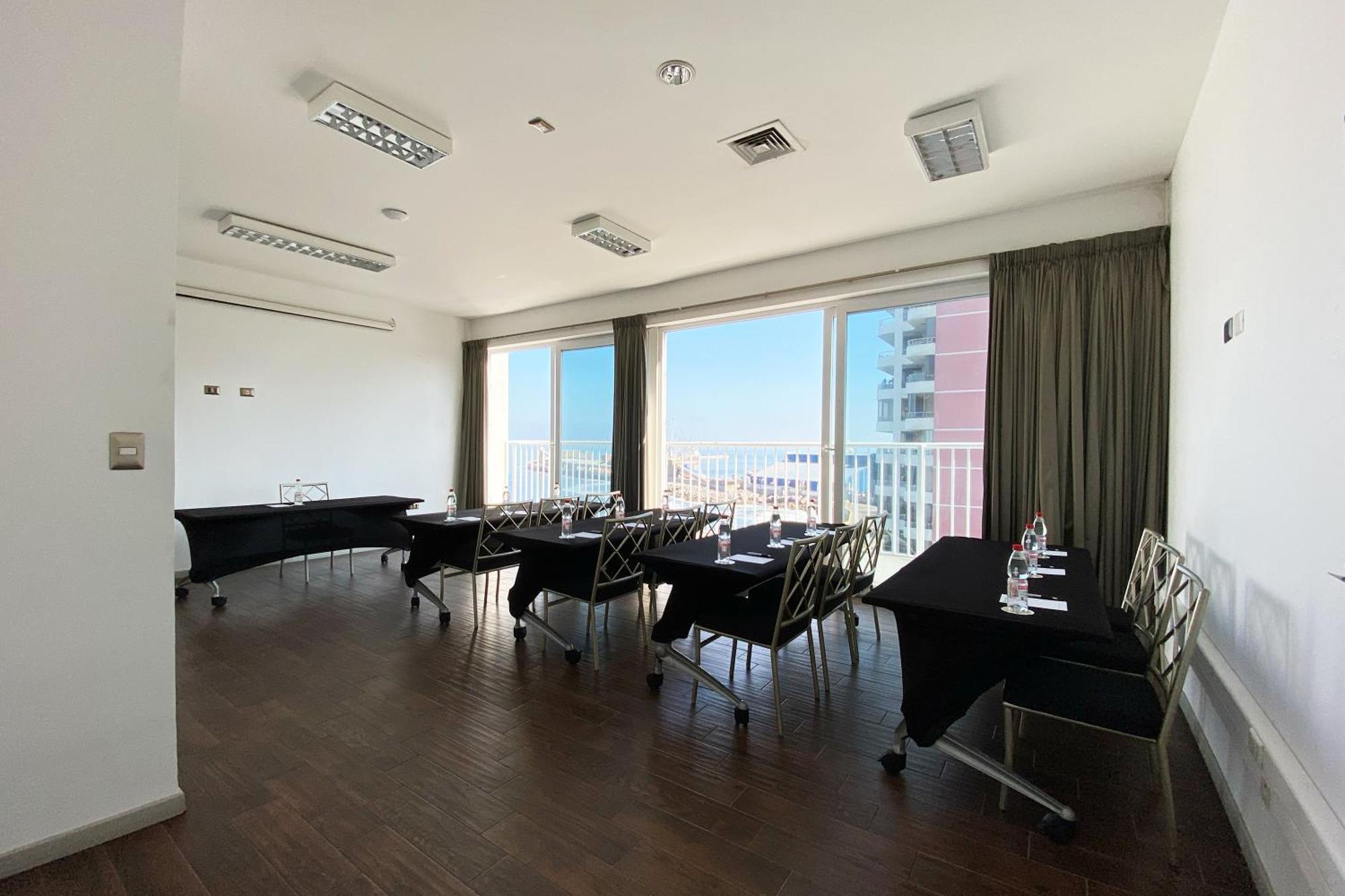Wyndham Garden Antofagasta Pettra Hotel Exterior photo